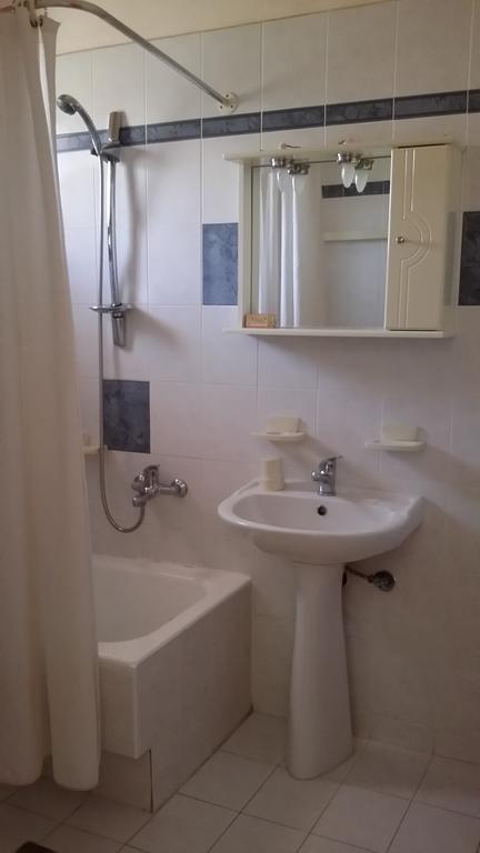 Amaril Apartment พลาตาเนส ภายนอก รูปภาพ