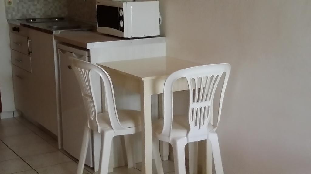 Amaril Apartment พลาตาเนส ภายนอก รูปภาพ
